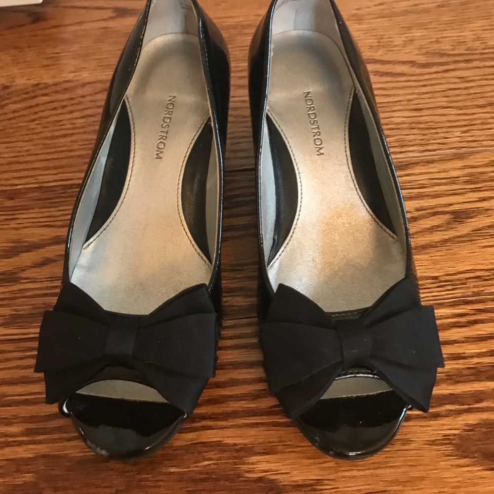 Girls peep toe wedges